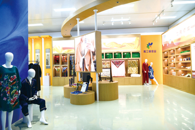 工厂智能化养蚕记 当传统产业邂逅现代旅游，看“双五”工程如何激发新活力